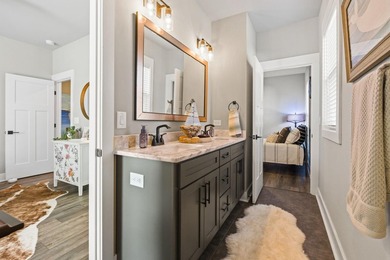 Move-in-ready three-bedroom raised beach home in Marshland Park - photo 24
