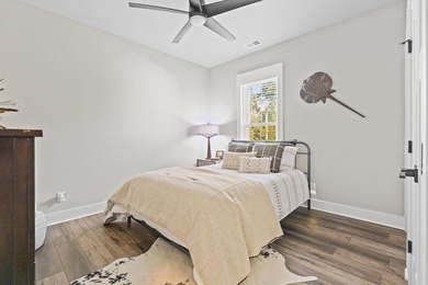 Move-in-ready three-bedroom raised beach home in Marshland Park - photo 26