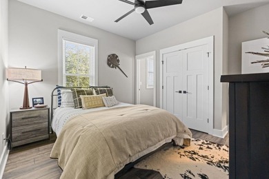 Move-in-ready three-bedroom raised beach home in Marshland Park - photo 29