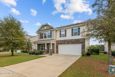 Lake Home For Sale in New Bern, North Carolina