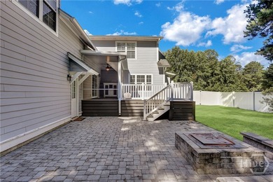 Brand new paint throughout the entire home!! Tucked away on a - photo 49
