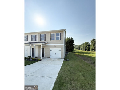 Lake Sinclair Townhome/Townhouse For Sale in Milledgeville Georgia