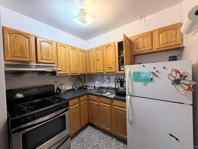 Prime Location in Brooklyn (8th Ave & 40th St) Spacious 2 - photo 3