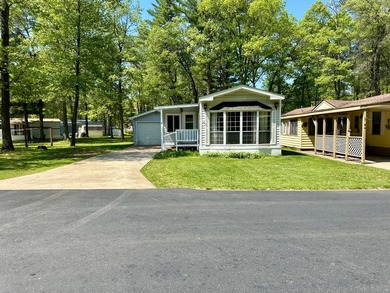 Welcome to this move in ready condo in the desirable Clear Lake - photo 18