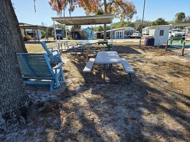 ****REDUCED****Charming Updated Home in 7 Oaks RV Park An age - photo 22