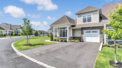 Lower Lake Condo For Sale in Yaphank New York