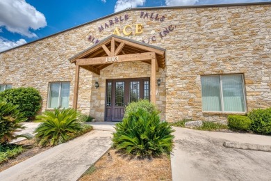 THIS IS IT0 This commercial space in MARBLE FALLS is just what