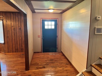 Discover tranquil living in this spacious 3-bedroom, 2-bathroom - photo 27