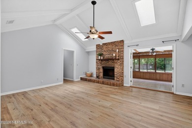 Secret Cove is a well-established community in the heart of - photo 31