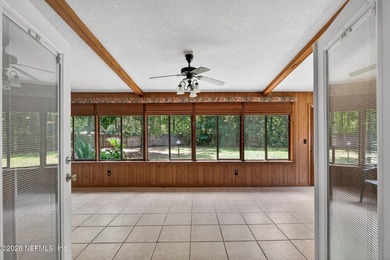 Secret Cove is a well-established community in the heart of - photo 33
