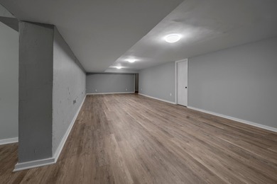 **Click on the Virtual Tour section to see the video walk - photo 42