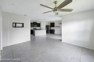 Short Sale. Fantastic home to secure for a great deal. Welcome - photo 4