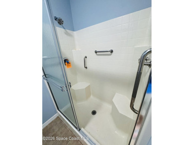 Spacious 4BR/3BA pool home with over 2,300 sq. ft. and a 3-car - photo 12