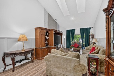 Beautiful 3 bedroom, 2 bathroom townhome with water view. See - photo 18