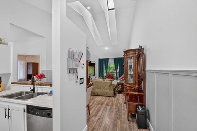 Beautiful 3 bedroom, 2 bathroom townhome with water view. See - photo 24