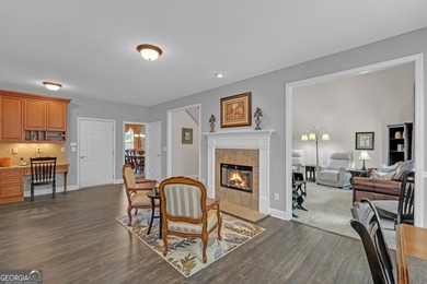 Welcome to this exceptional four-bedroom, four and a half bath - photo 11