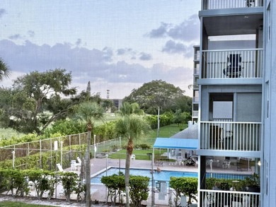 Live in the heart of Boca Raton in this spacious 2-bedroom - photo 14