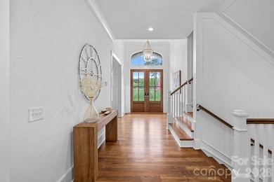Welcome to your private lakeside retreat in The Point, situated - photo 15