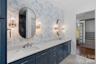 Welcome to your private lakeside retreat in The Point, situated - photo 17
