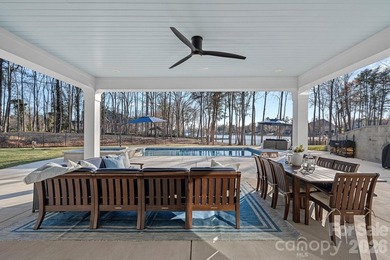 Welcome to your private lakeside retreat in The Point, situated - photo 28