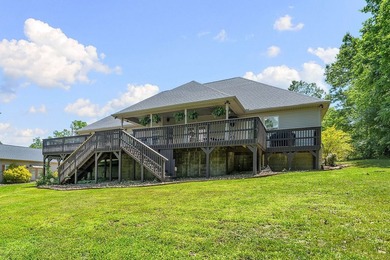 This exceptional dual dwelling property delivers quality - photo 29