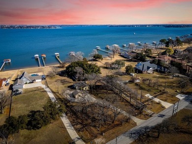 Eagle Mountain Lake Home For Sale in Azle Texas