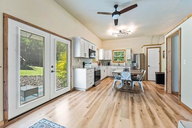 This exceptional dual dwelling property delivers quality - photo 34
