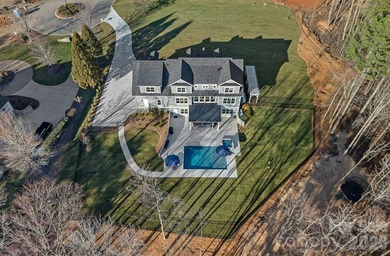Welcome to your private lakeside retreat in The Point, situated - photo 37