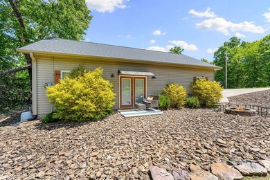 This exceptional dual dwelling property delivers quality - photo 40