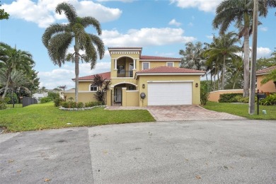 (private lake, pond, creek) Home For Sale in Miramar Florida