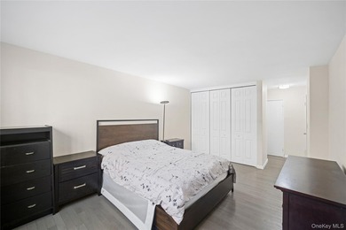 Spacious 2-bedroom, 2-bath co-op located in the desirable New - photo 19