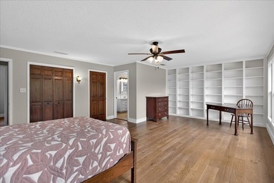 Escape to your own private lakeside retreat! This expansive - photo 27