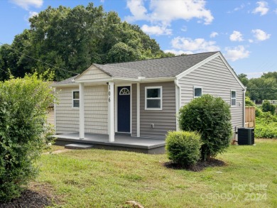 Lake Home For Sale in Belmont, North Carolina