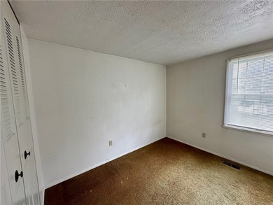 This property presents a great opportunity to build equity fast - photo 9