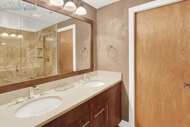 Enjoy premier loft living and stunning mountain scenery from - photo 21