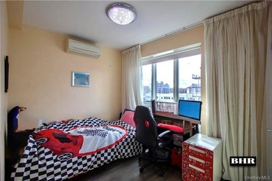Beautiful 3-Bedroom, 2-Bath Condominium with Parking & Two - photo 8
