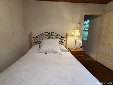 Luna Sloop Cottage. Tucked into the hillside, this enchanting 2 - photo 12
