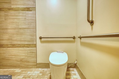 Check out this Well-Maintained & Newly Renovated Stepless Ranch