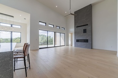 LUXURY LIVING IN TUSCAN VILLAGE--CONTEMPORARY CRESCENT ESTATES - photo 7