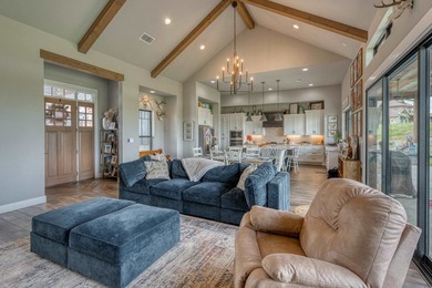 Welcome to 112 Legendary Estates Dr, where modern Hill Country - photo 11