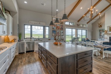 Welcome to 112 Legendary Estates Dr, where modern Hill Country - photo 14