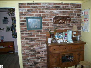 Charming 2 bedroom, 1 bath home in the heart of all that St - photo 18