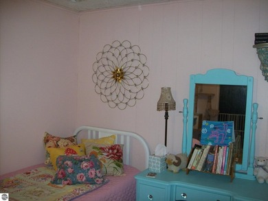 Charming 2 bedroom, 1 bath home in the heart of all that St - photo 19