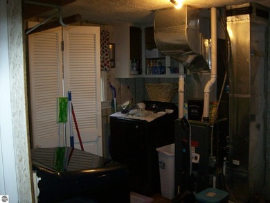 Charming 2 bedroom, 1 bath home in the heart of all that St - photo 23