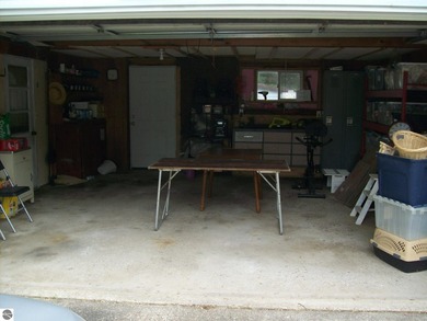 Charming 2 bedroom, 1 bath home in the heart of all that St - photo 24