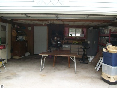 Charming 2 bedroom, 1 bath home in the heart of all that St - photo 26