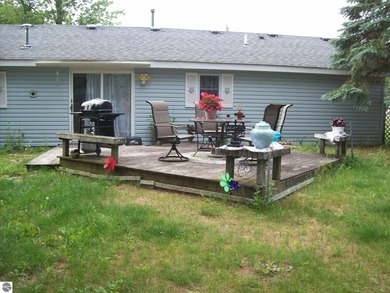 Charming 2 bedroom, 1 bath home in the heart of all that St - photo 29