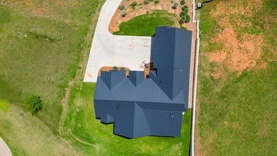 Welcome to 112 Legendary Estates Dr, where modern Hill Country - photo 38