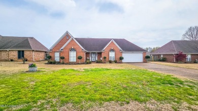 Lake Home For Sale in Horn Lake, Mississippi