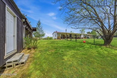 Well-maintained 1,296 sq ft double-wide situated on 5.24 acres - photo 30